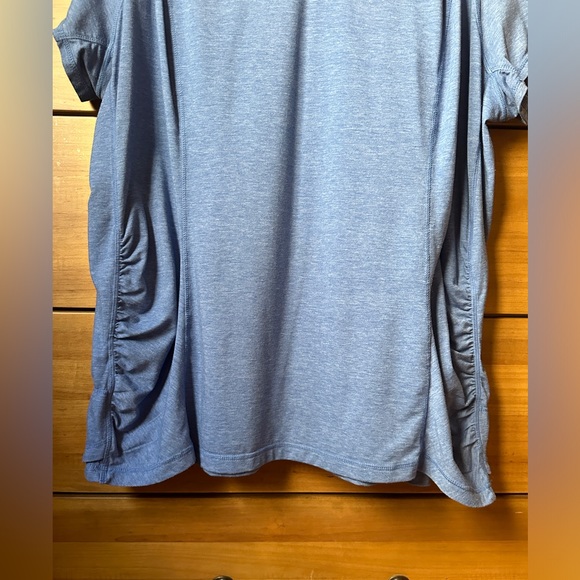 NWOT! Avenue Blue V-Neck T-Shirt / 26/28 - Picture 9 of 10